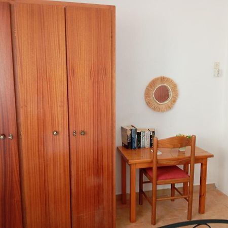 George'S Country House Камиларион Екстериор снимка