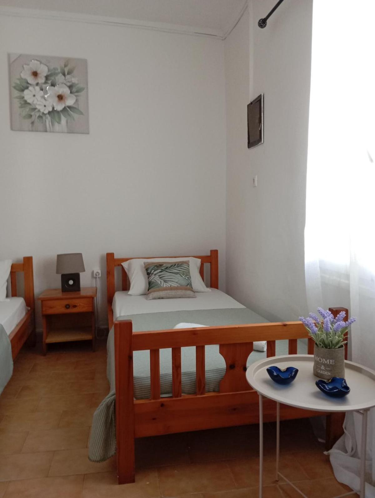 George'S Country House Камиларион Екстериор снимка